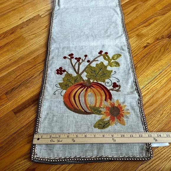 Harvest table runner - Picture 1 of 6